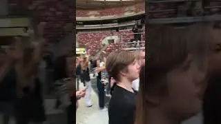 Руки вверх 🙌 крошка моя