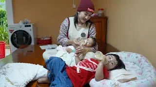 Baby Siv Hour can see us - Countryside Mom take care children with love - Children and Mom cooking