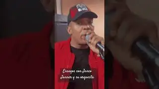 Janco Janner cantando folklore del Pacífico, (chirimía)