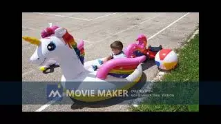 Andrei play with the unicorn