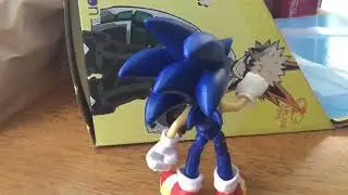 Sonic punches Bakugo then dies
