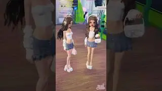 COPIANDO OUTFITS EN DRESS TO IMPRESS 😼#SHORTS #ROBLOX