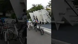 Япония. Детская площадка.