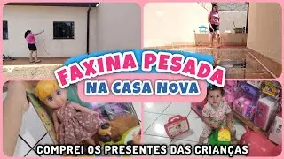 PRIMEIRA FAXINA PESADA NA CASA NOVA 🏡 COMPREI OS PRESENTES DO DIA DAS CRIANÇAS |ROTINA DONA DE CASA