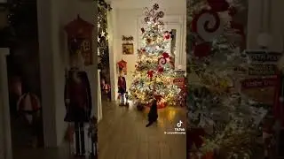 Christmas time were the best times. From the 90s. just not the same anymore… #christmas #foryou