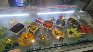 Китай. Хулудао. Еда в Китае. Мороженое в супермаркете. China. Huludao. Ice cream. Food in China