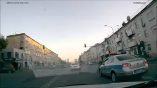Нарушение п.п.8.5 ПДД сотрудником ДП