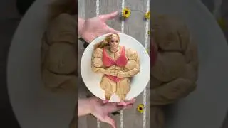 I’m a barbellie girl 😫💪👱🏻‍♀️ (buff Barbie cake) 