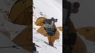 Real hero of Sherpa #firstaid #everest_24_news #mountain #everesttour #climbing #everest #