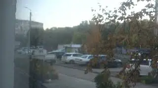 Дебилы у подъезда_1