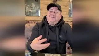 Анекдот про изумительного мужчину