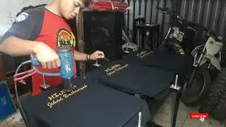 Proses Sablon Plastisol Gold.