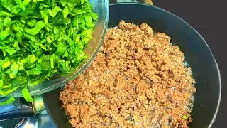 Geben Sie einfach Grünzeug zum Hackfleisch und Sie werden begeistert sein! Einfach und lecker!202