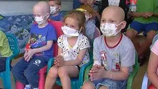 В воронежской детской больнице устроили цирковое представление