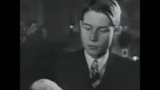 Very rare footage from Prague 1942.  Only film featuring German chess prodigy Klaus Junge.