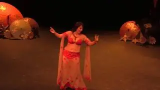 Nazaneen, اغدا القاك - ام كلثوم 'Aghadan Alkaq' at JamBallah NW '17