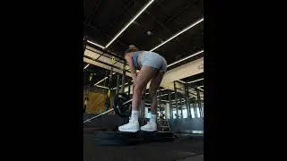 1 month hamstrings gains #legdayworkoutforwomen