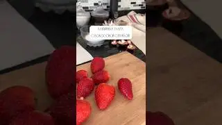 Клубничная галета с кокосовой стружкой #вкусно #выпечка #простыерецепты #пирог #выпечкакчаю #рецепт