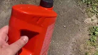 Вытек антифриз! думал помпа но нет!