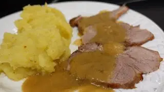 Ceafă de Porc Înăbușită ( la oala sub presiune ) cu Sos și Piure de Cartofi | La Flory în Bucătărie