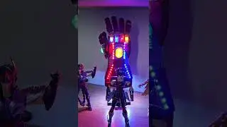 Debidamente protegido por los mejores Caballeros del Zodíaco... ¡el NanoGuantelete del Infinito! 😍😍😍