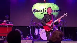 Baby Blue - Badfinger (featuring Joey Molland) 2/28/2023