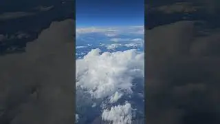 WestJet flying Vancouver to Toronto #short #samsungs23ultra #vancouver #toronto #flying #airplane