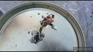 ЧУЧЕЛО ИЗ ПЛАСТИЛИНА ГОРИТ