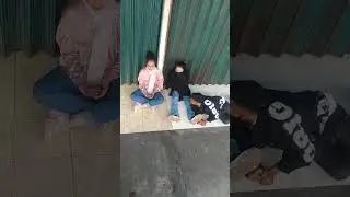 sedih lihat pacar nya nangis mau pulang 🤣