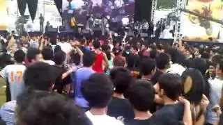 Rock The World 2011 - Restraint - Moshing (2)