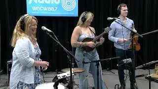 Queen Bee and the Honeylovers - Spirit of Swing