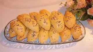 Пирожки в духовке с сыром и творогом.