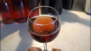 Wino różowe z ciemnych winogron - przepis