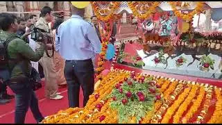 मीरजापुर पहुंचे मुख्यमंत्री योगी आदित्यनाथ ने आदिशक्ति मां विंध्यवासिनी का दर्शन पूजन किया