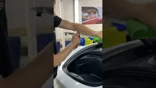 На видео оклейка Tesla Model 3 защитной пленкой LLumar ppf Platinum .