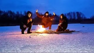 ПОШЛИ ГУЛЯТЬ В ЛЕС ) ПРОВЕРКА ЛЬДА ) КАК ПРАВИЛЬНО РАСПАЛИТЬ КОСТЕР , НА ЛЬДУ !!!