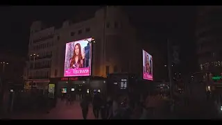 MAYBELLINE LLENA DE FUEGOS ARTIFICIALES LA PLAZA DEL CALLAO