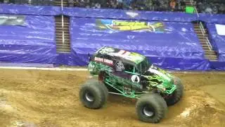 Grave Digger Freestyle - Monster Jam Washington, DC 1/24/15