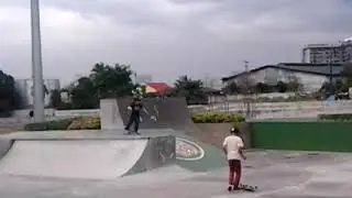 15 seconds of me skateboarding randomness