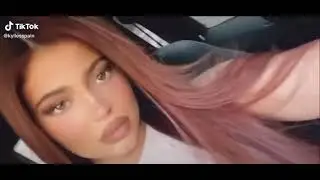 This girl is like a human Brats Barbie.