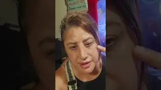 Только успела поцеловать собаку и сразу реакция