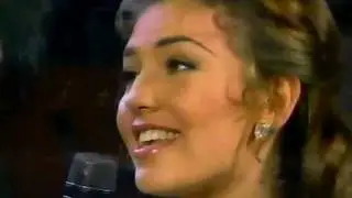 Thalia y Julio Iglesias - Me Faltas Tu (Siempre en Domingo) HQ