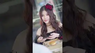 追女仔系列怎么认识爱玩手机的萝莉恋爱性感萝莉