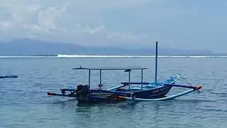 Sanur, Pantai Indah. Links Karangasem, Padangbai en Ujung. Rechts Nusa Lembongan Cenningan en Penida