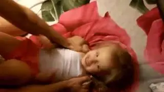 как  развеселить ребенка