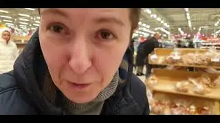 По глобусу 🤣вспотели бегать 