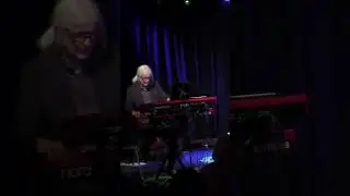 Wow, that's an incredible progrock synth solo! 😮🎹🤘 