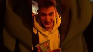 Скупил все чипсы а4