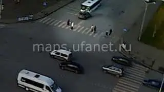 Смерть на дороге (жесть).