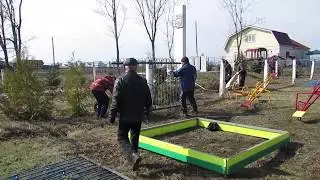 Благоустройство парка культуры и отдыха при МКЦД д. Тоскаево 13 апреля 2019 года